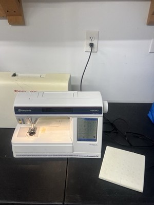Husqvarna Viking Designer 1 usb Sewing Embroidery Machine READ LISTING