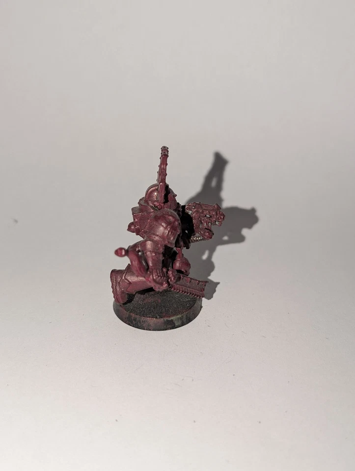 Space Marine Sturmtrupp Sprungmodul Kettenschwert bemalt weinrot 40K - Bild 2 von 4