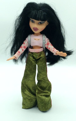 MGA 2001 Bratz 9'' Jade Doll w/ Backpack