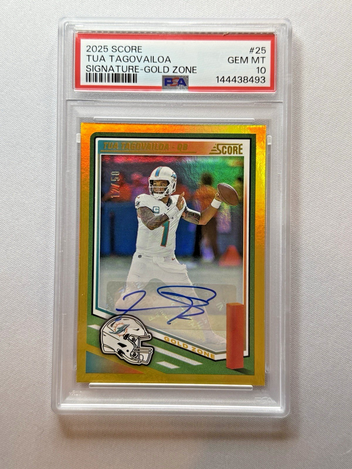 🔥2025 Score - #25 TUA TAGOVAILOA Signature GOLD Zone /50 AUTO PSA 10 GEM MT!💎 view 4