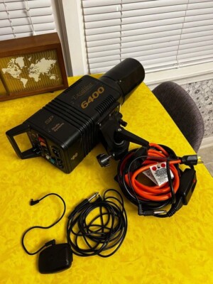 SP Studio System Excalibur 6400 - 640 watt/second Monolight (120VAC)