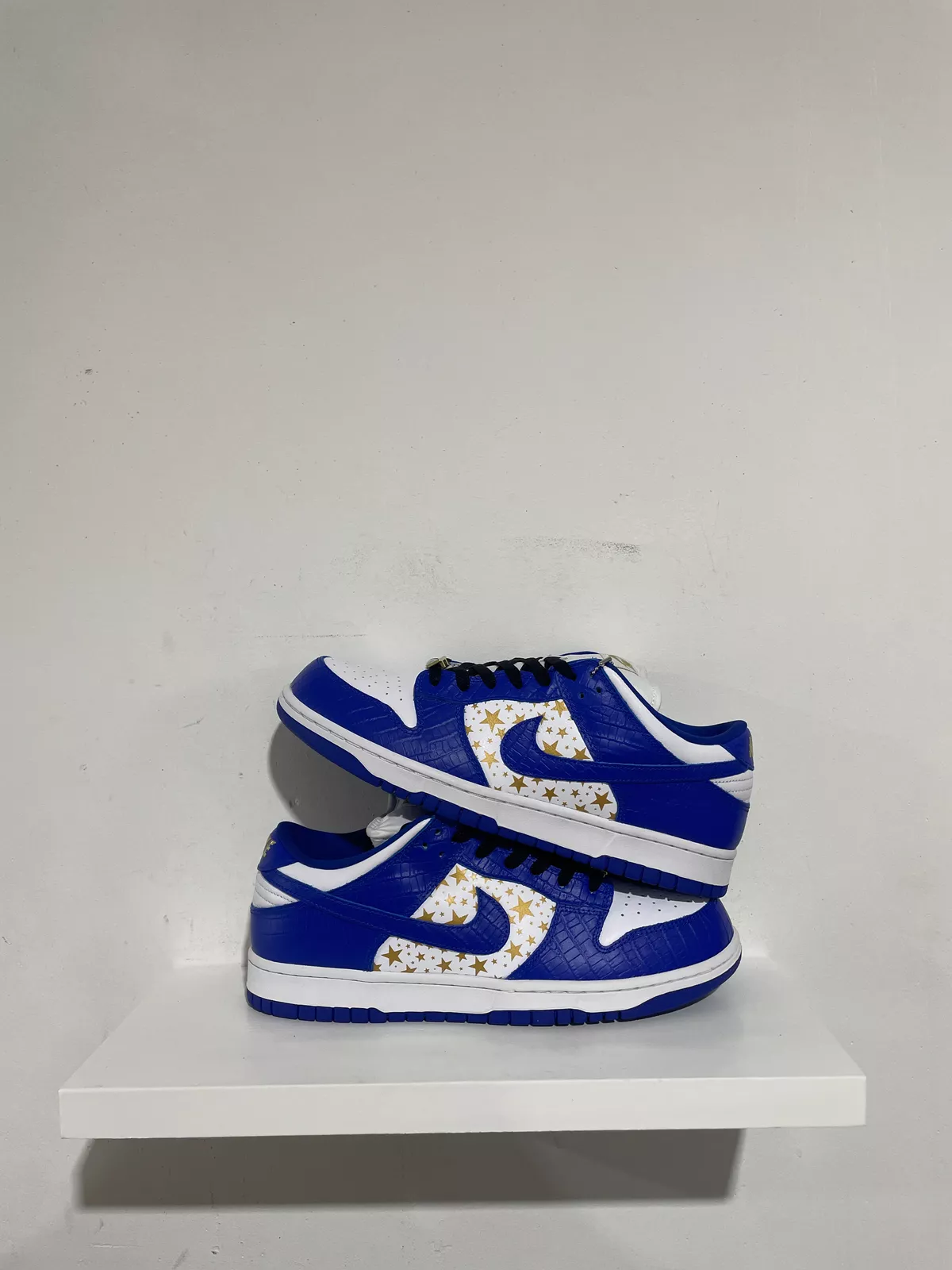 NIKE SB LOW SUPREME STARS HYPER ROYAL TAILLE 10,5