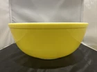 Pyrex Primary Yellow Set of 2: 4 qt Mixing Bowl & 1.5 qt Casserole Tray