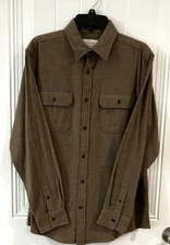 St Johns Bay Mens Medium "Shitake Heather" Flannel Classic Fit Shirt 100% Cotton