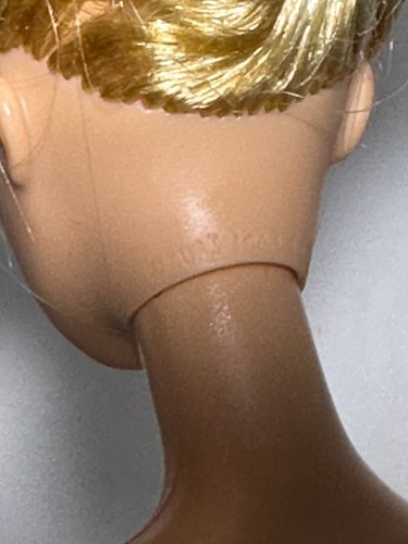 2014 Barbie with molded on gray pants & Skipper with brown & pink hair dolls - Picture 5 of 10
