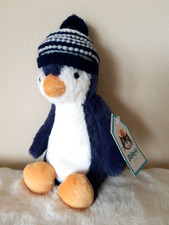 bashful bobble hat penguin