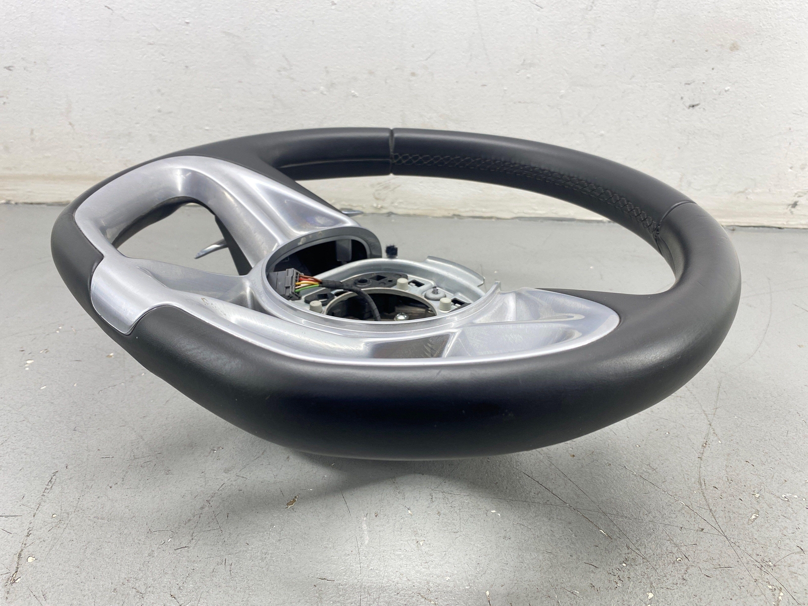 2020-2023 MCLAREN GT BLACK STEERING WHEEL W/PADDLE SHIFTERS 22NA991GP OEM 2021