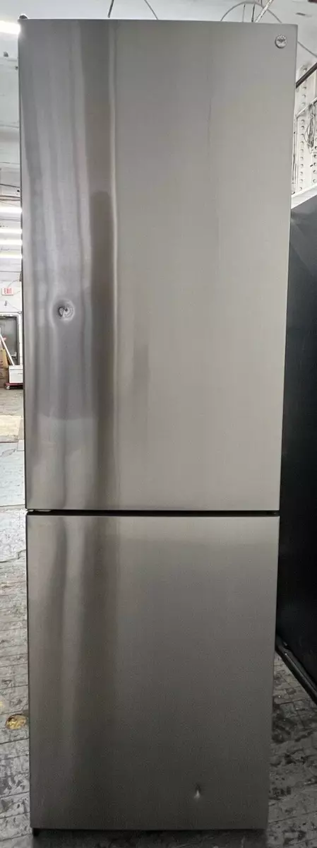 Bertazzoni REF24BMFX Master Series 11.5 Cu. Ft. Bottom Freezer Refrigerator
