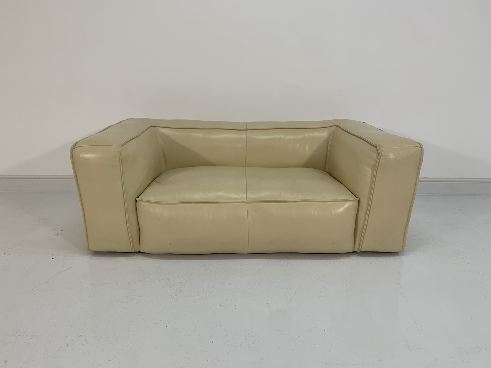 Sofology 2 Seater Cream Leather Sofa 100 Genuine Leather RRP £1999
