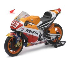 New Ray Toys 57753 1:12 Scale Repsol Honda Team RC213V 2015 (Marc Marquez)