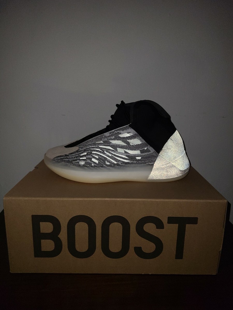 Size 10 Adidas Yeezy QNTM (Lifestyle Model) Brand New Ships Asap