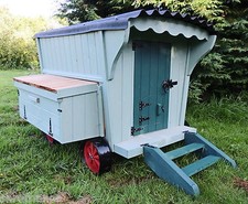 The Shepherds Hut Hen House On Wheels - Painted / Unpainted