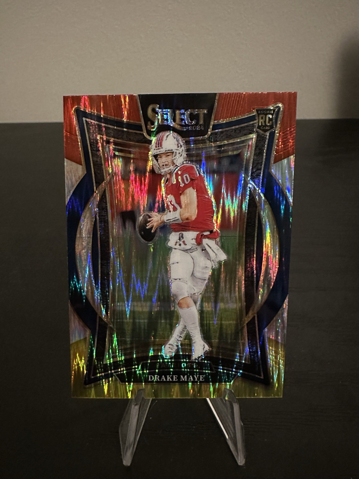 2024 Panini Select - Concourse Drake Maye #27 Red & Yellow Shock Prizm (RC)