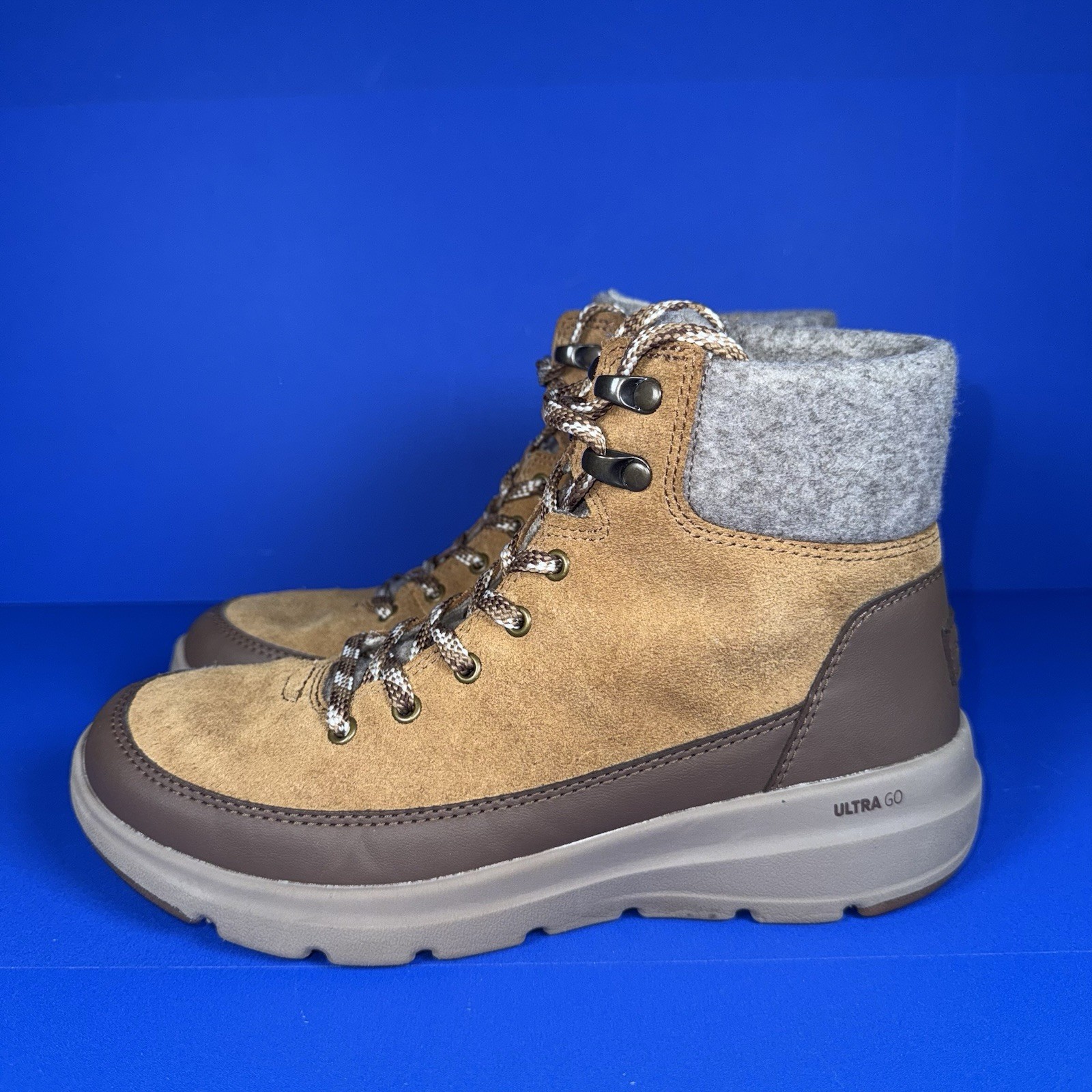 Skechers On The Go Ultra Glacial Woodland Women Boots 6 Brown Suede Winter Shoes