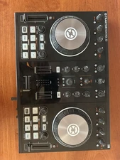 Traktor Kontrol S2 MK3 DJ Controller 