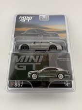 Chase - Bentley Flying Spur White Sand Verdant - Mini GT MGT 00867