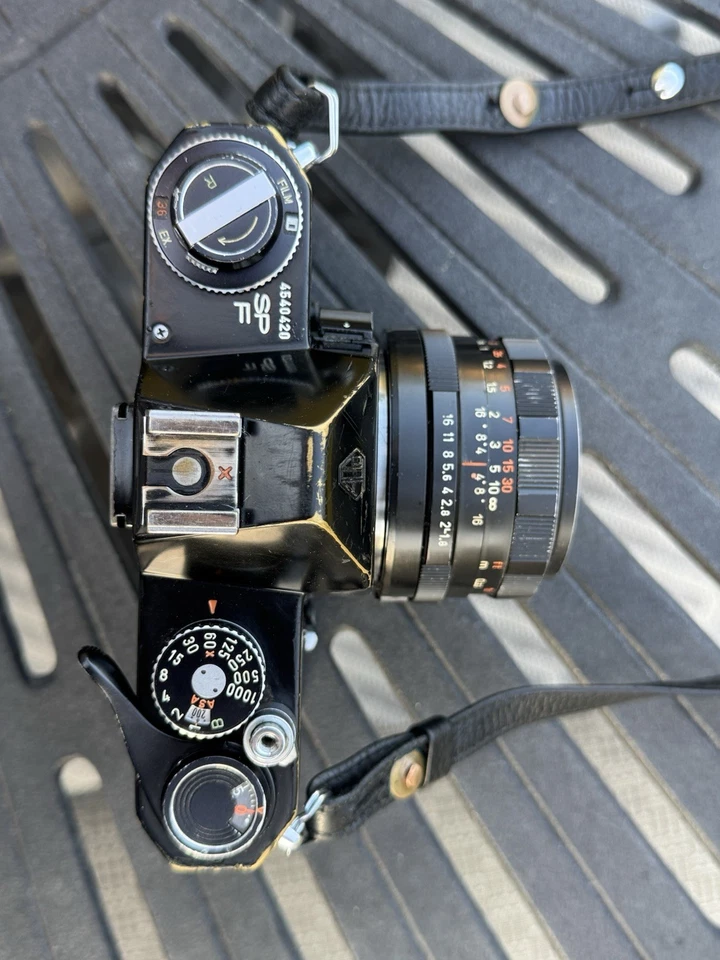 Pentax Spotmatic F Negro con 3 Lentes 50mm 1.8, 35mm 2.8 135mm 2.8 LOTE SELLOS NUEVOS. Foto 4 de 4