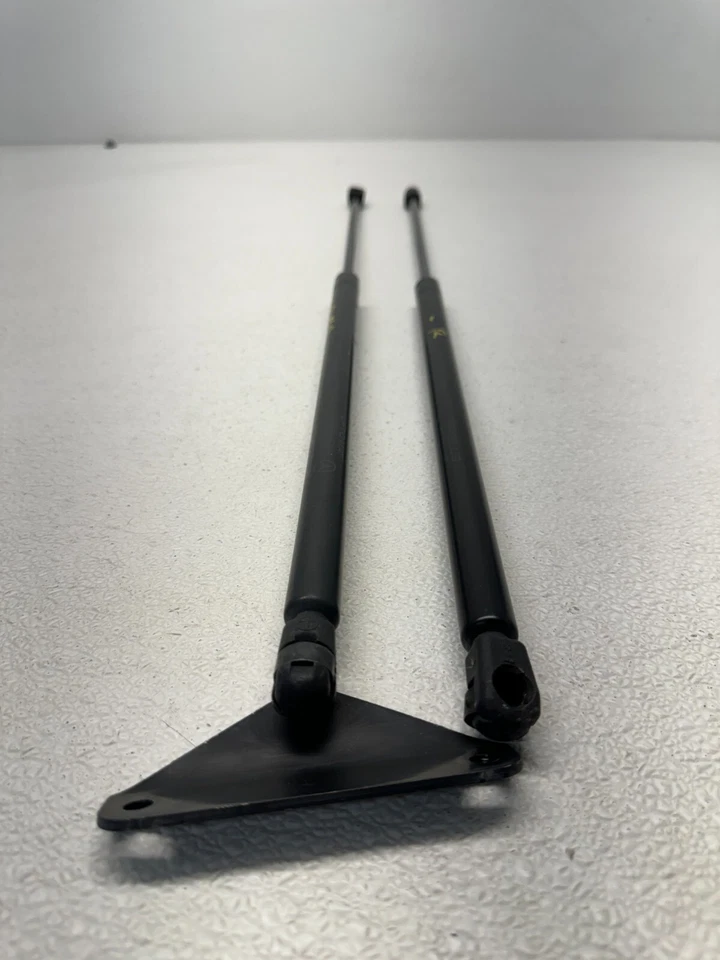 Mercedes ML500 2003 2007 portón trasero maletero tapa elevación soporte puntal A1647400245 OEM Foto 3 de 4