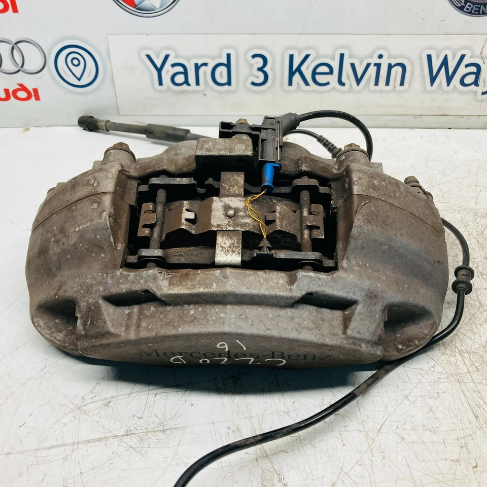 2016 MERCEDES BENZ C-CLASS C220D W205 REAR CALIPER SET  - Image 4 of 4