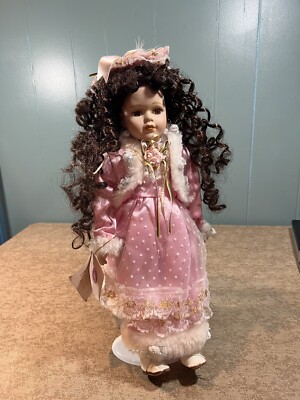 Vintage Victorian Porcelain Doll in Pink Lace Color Dress 21 
