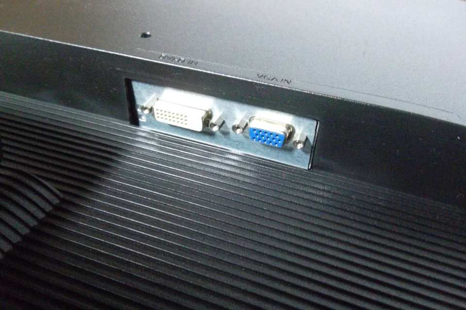 ACER V246HL 24" Widescreen LED Monitor Full HD 1080p w/VGA DVI UM.FV6AA.003 - Image 4 of 4