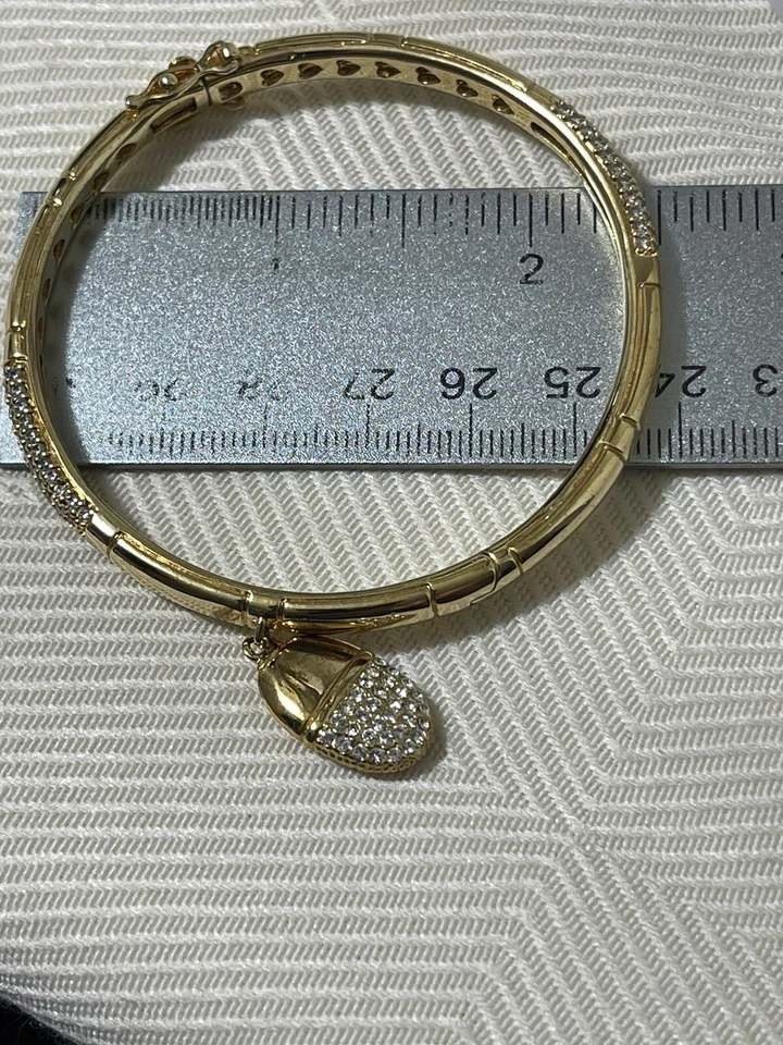 Brazalete Lauren G. Adams CLÁSICO ENCANTO chapado en oro de 18 quilates con circonitas cúbicas  Foto 2 de 4