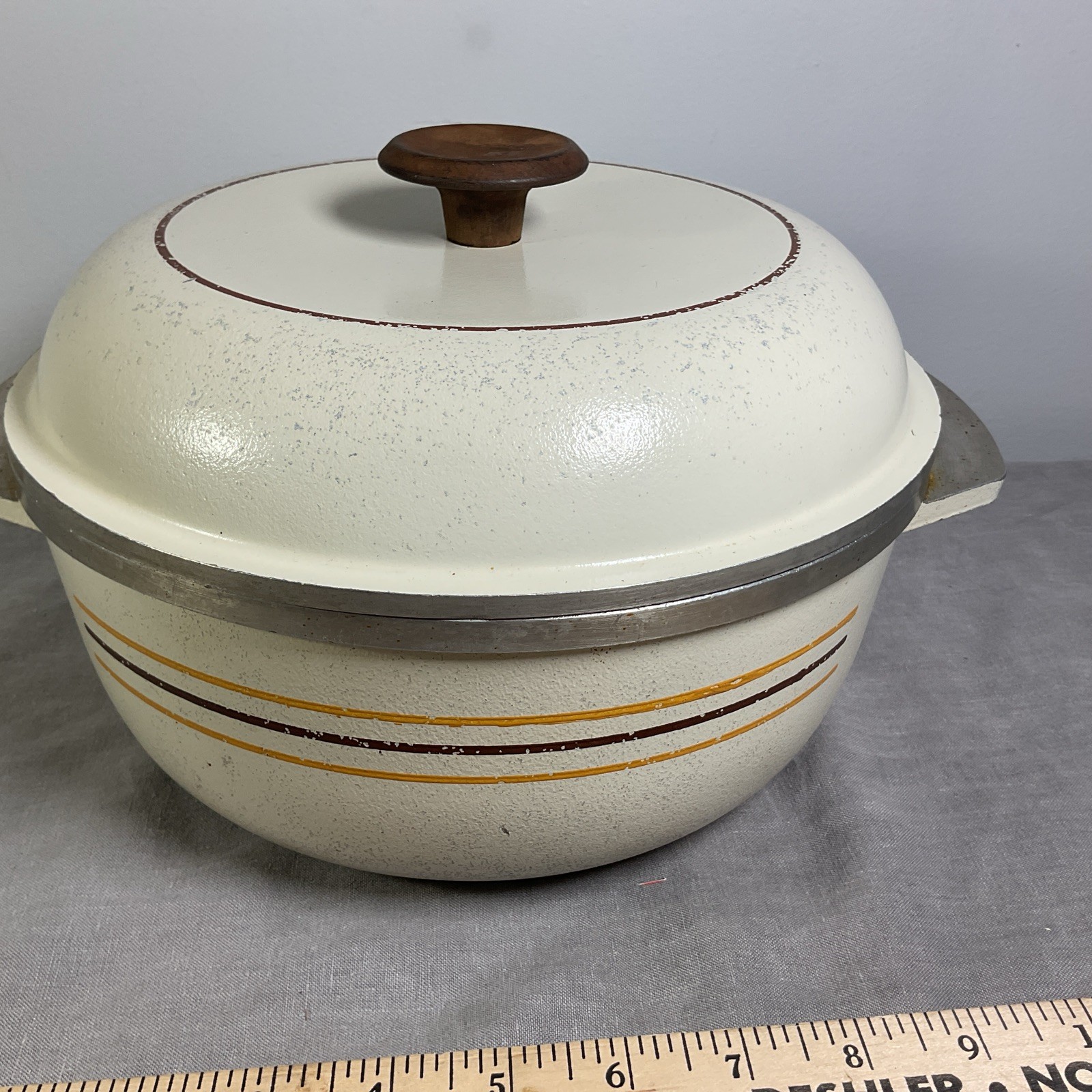 Vintage REGAL WARE 11" Steamer Pot Dutch Oven Roaster with lid striped