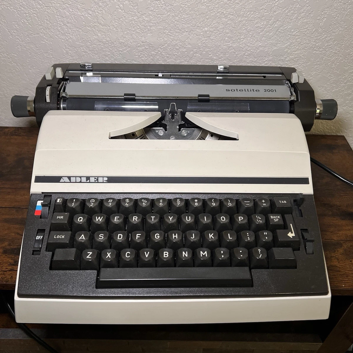 Adler Electric Typewriter In Collectible Typewriters for sale | eBay