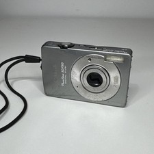 Canon PowerShot SD750 Digital ELPH 7.1 MP Digital Camera Silver No Power As Is