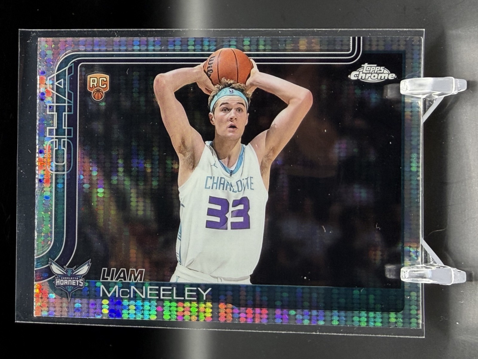 Liam McNeeley 2025-26 Topps Chrome #279 Pulsar Refractor RC Hornets