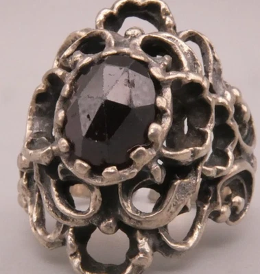 Ring Silber 835 wunderschöner ausgefallener alter verzierter Trachtenring Granat - Bild 1 von 4