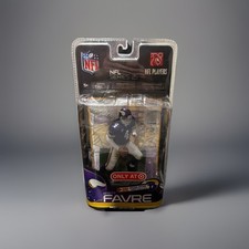 Card Companies Use Different Methods to Produce First Brett Favre Vikings Cards 2