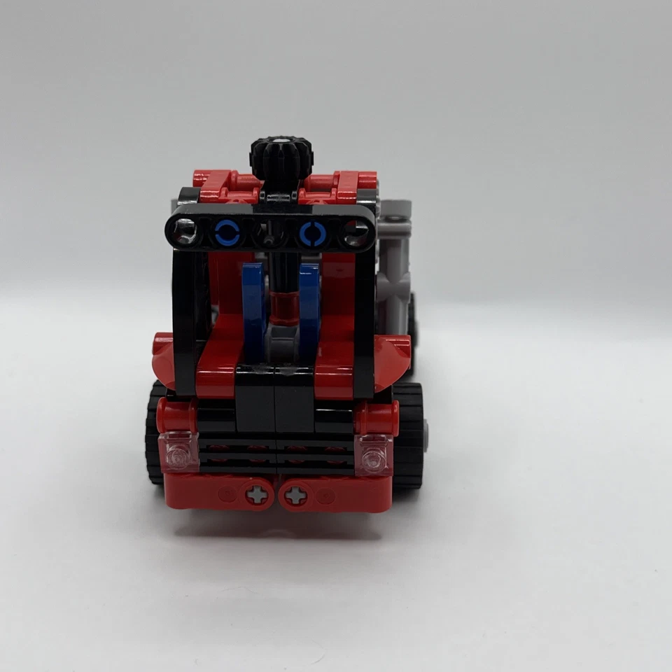 LEGO Technic 8065 Mini Container Truck, photo 2 of 5