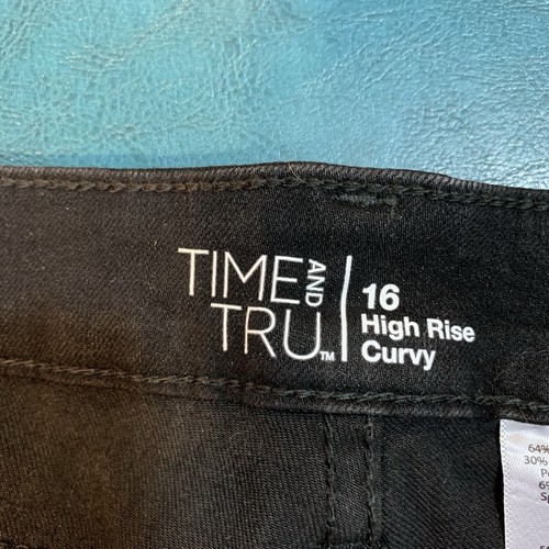 Time and Tru High Rise Curvy Black Plus Stretchy 5 Pocket Skinny Jeans 16 NEW - Picture 6 of 11