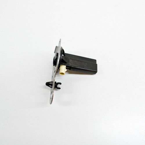 MERCEDES-BENZ E Cabrio A207 Antenna Amplifier A2048205575 2.1 Diesel 125kw 2014 - Picture 2 of 8