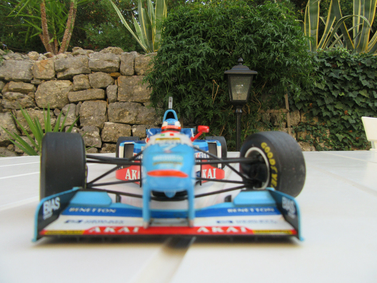 Foto 3 di 9