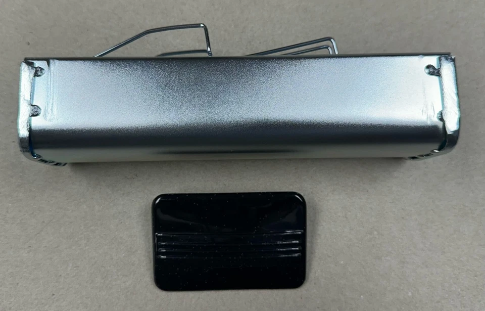 Cenicero Triumph TR2-TR3B sin soporte de montaje, 701019 Foto 3 de 4