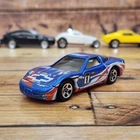 Vintage 1997 Chevy Corvette C5 Collectible 1/64 Scale Diecast Diorama Flag Flyer