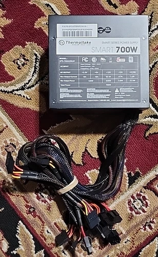 Thermaltake SPD-0700NPCWUS-1  Smart 80 Plus 700W Power Supply