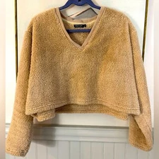NASTY GAL Camel Fuzzy Sherpa Fleece Cropped Oversized Vneck Sweater Size Large