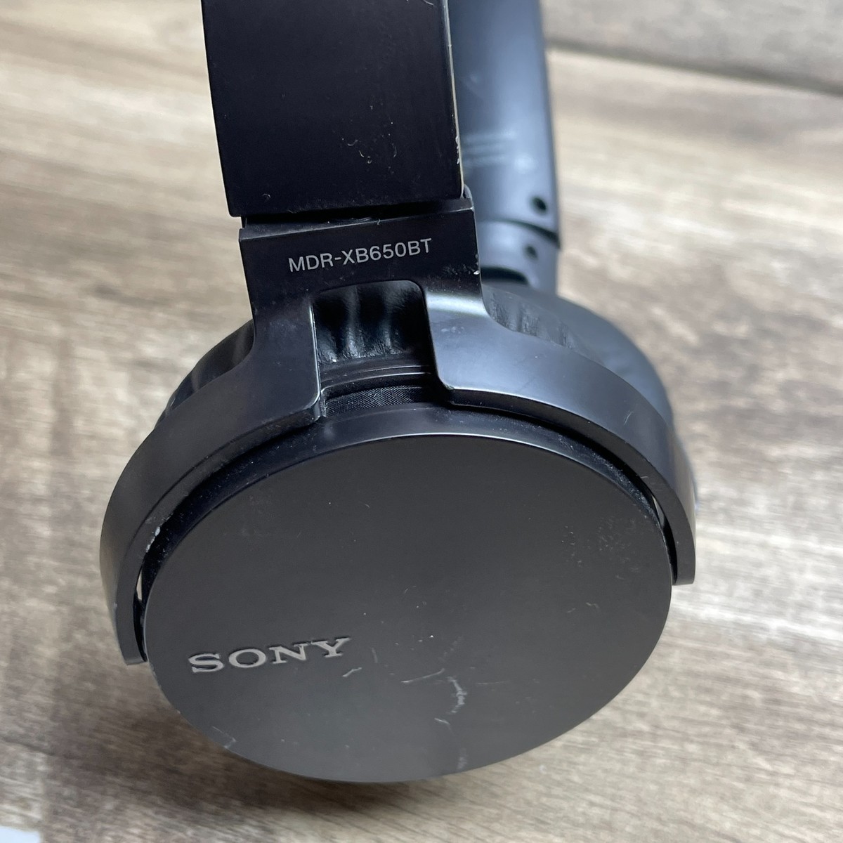 Sony MDR-XB650BT Black Wireless NFC Bluetooth Extra Bass Over-the