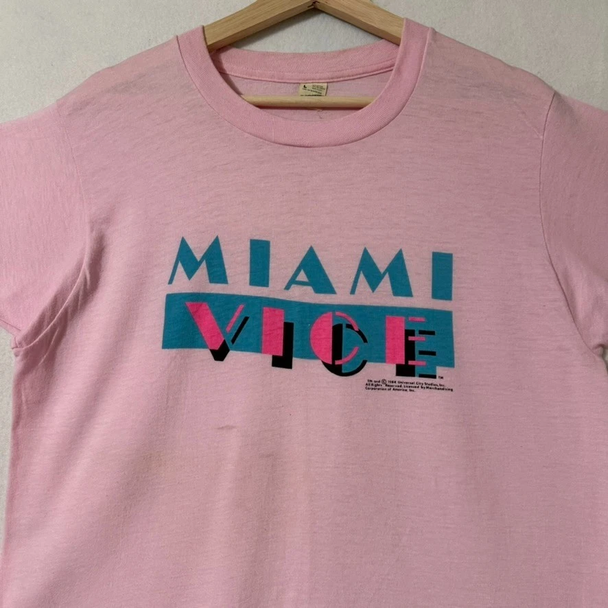 VTG 80s Miami Vice Tee Shirt L Pink TV Show Graphic 1984 Universal Screen Stars - Image 3 of 4