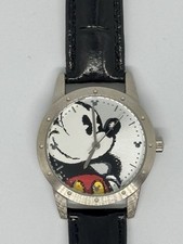 Mickey Mouse Watch Disney Disneyland Watch Limited release Vintage New Old stock