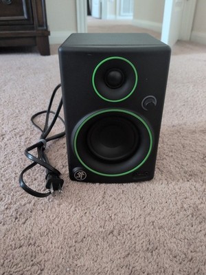 Single Mackie CR3 Active Speaker Studio Monitor (8.2 in H x 5.5 in W x 7.1 in D)