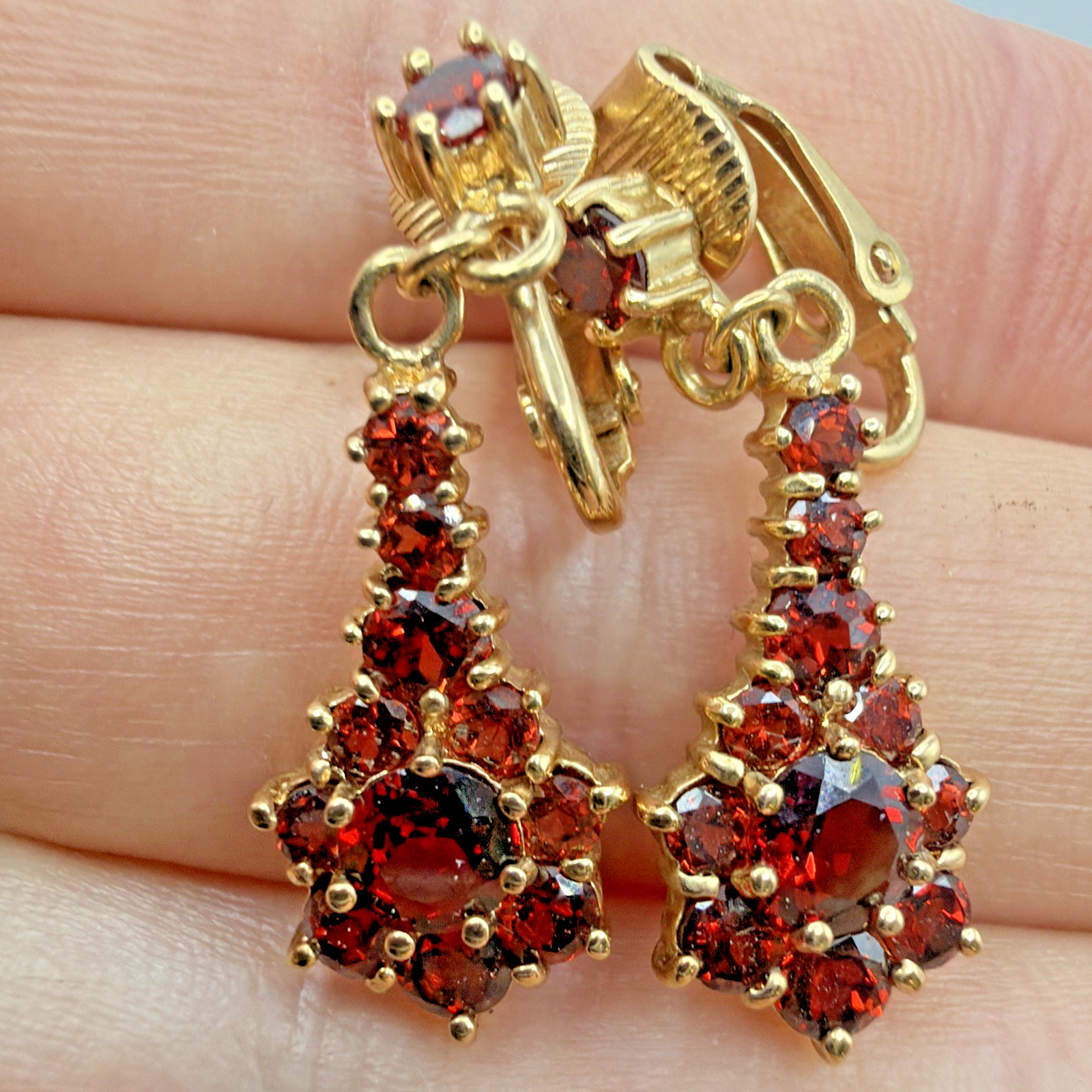 Garnet Prong Set Earrings Gold Toned Clips Dangles