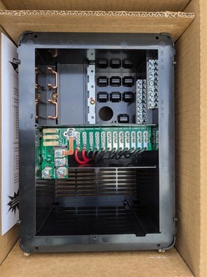 Intelli-Power 4000 Series A/C-D/C Distribution Panel. READ DESCRIPTION!!