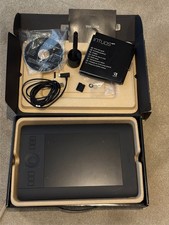 Wacom Intuos Pro Graphics Tablet Small