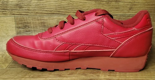 🟥 Reebok Classic Renaissance Solid Red Walking/Running Shoes Womens Size 6 - Picture 3 of 7