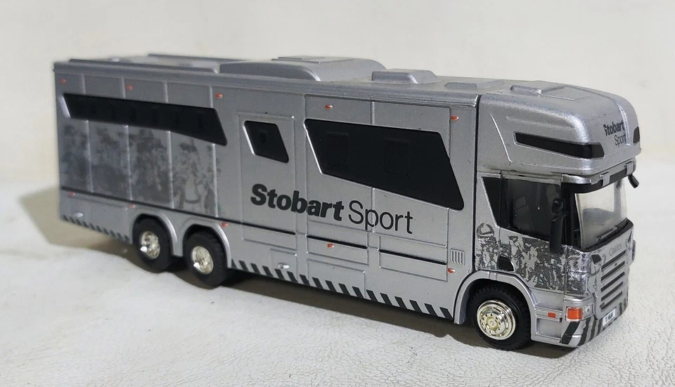 I113546 ATLAS 1/76 - Pullman Scania P38 Oakley Horsebox - Immagine 2 di 4