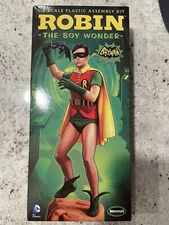 Batman and Robin Scale Plastic Assembly Kit